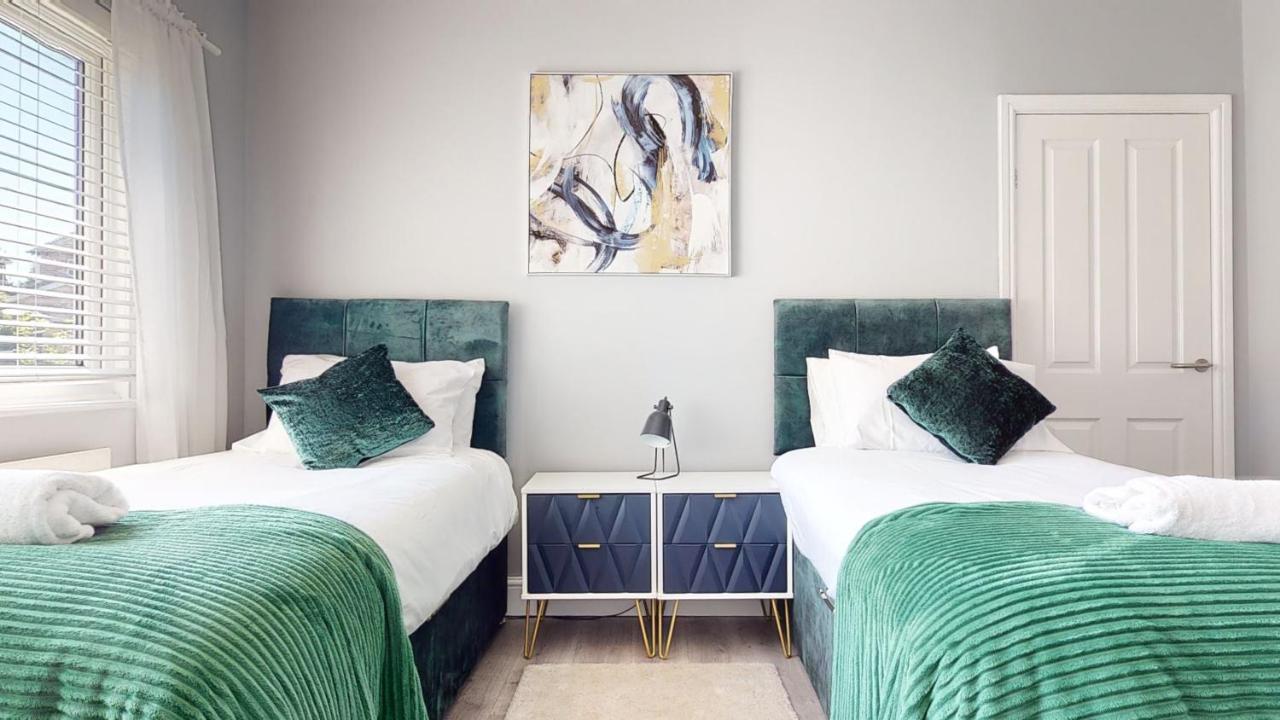 Valley Road Extended Stay: Family & Professional Friendly *